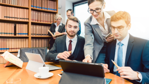 Hybrid Working in the Legal Sector: A Question of Balance